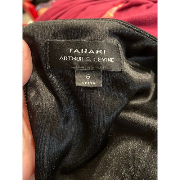 Tahari Sleeveless Sheath Knee-length Dress Sz 6 - Picture 4 of 8